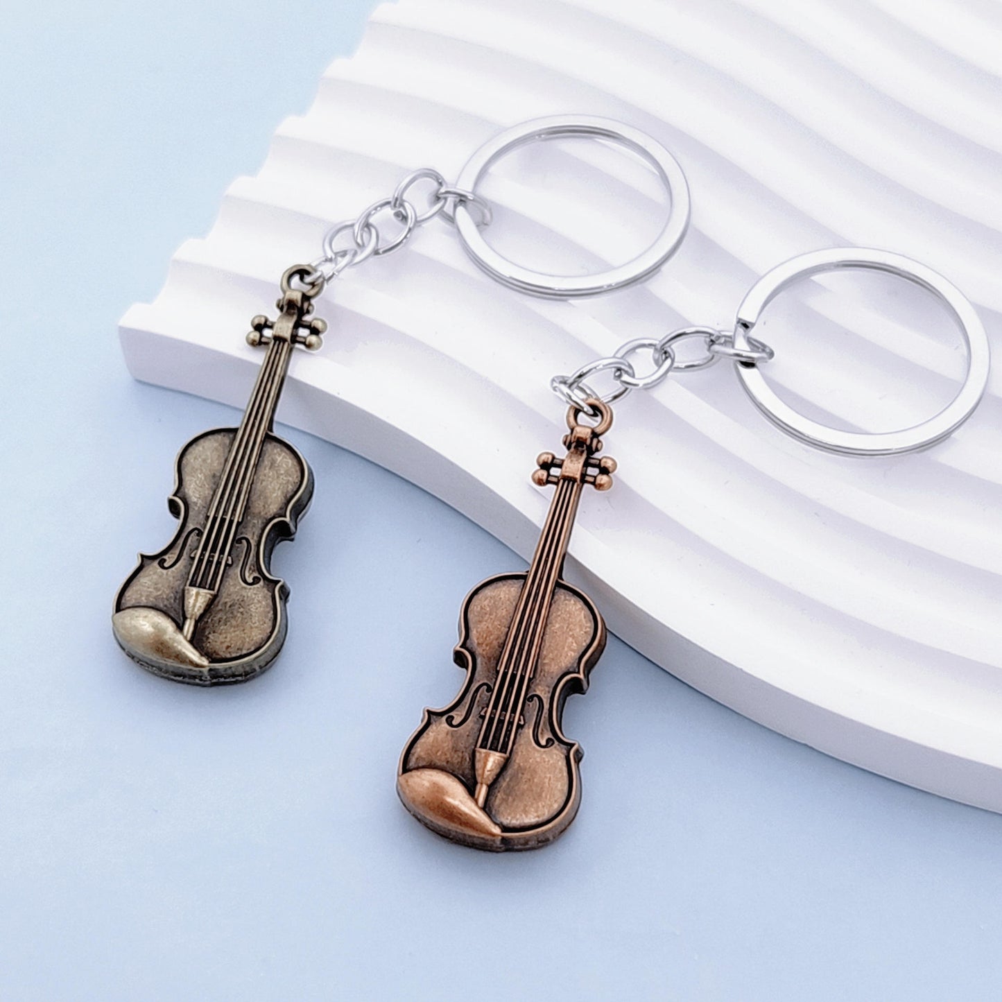 Metal Violin Keyring